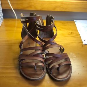 Staple brown sandals